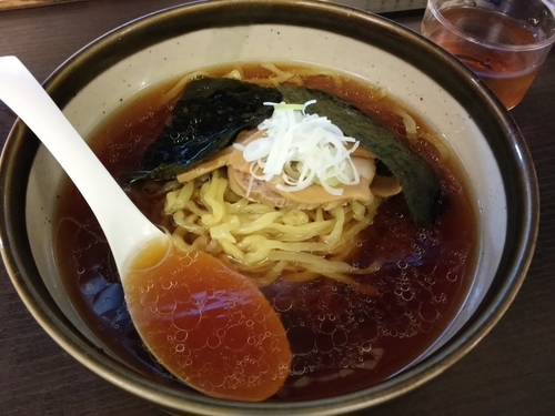 「らーめん」@手打ちらーめん たかせの写真