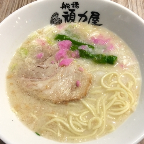 「鯛だし豚骨ラーメン741円＋税」@船橋頑力屋 ららぽーとTOKYO-BAY店の写真