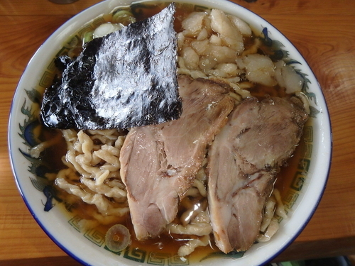 「中華そば(750円)(こい口、油ぽく、身入り)」@ケンちゃんラーメン 大山支店の写真