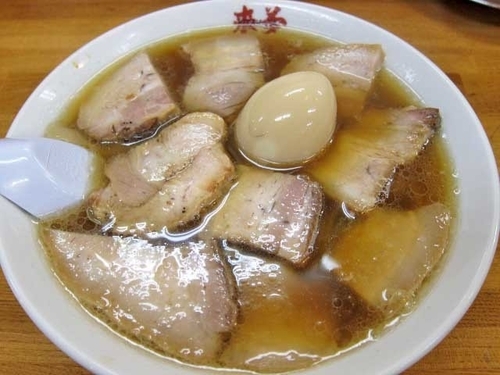 「喜多方チャーシュー麺・半熟煮玉子のせ　928円」@喜多方ラーメン 来夢 喜多方本店の写真