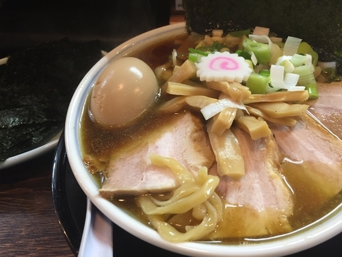 「特製さらりそば 930円 海苔追加(無料)」@東京煮干中華そば 三三㐂 大森の写真