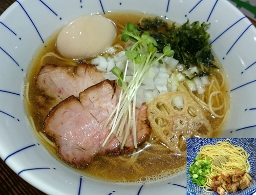 「芳醇煮干そば 750円＋むじゃ玉（70g）現金100円、味玉」@ニボムジャキの写真