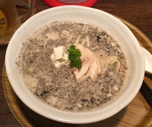 「芳醇黒胡麻フロマージュらあめん【5月限定】1080円」@カントナの写真