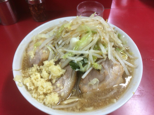 「小ラーメン ヤサイニンニク」@ラーメン二郎 西台駅前店の写真