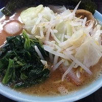 ラーメン680円+激得トッピング250円+小ライス50円