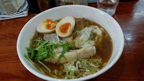 「鰹節醤油鶏ワンタン麺+味玉子」@昆鰹和味庵 優味んの写真