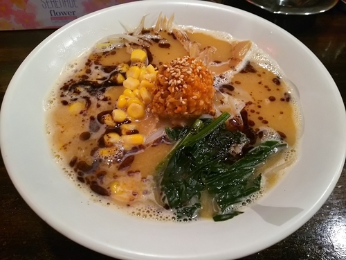 「極味噌らぅめん」@吟屋食堂の写真