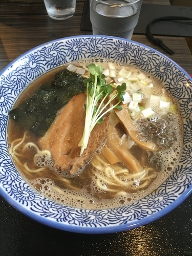 「イカ煮干そば」@麺処 いぐさの写真