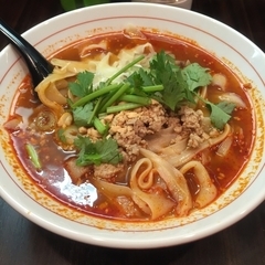 羽田刀削麺の画像