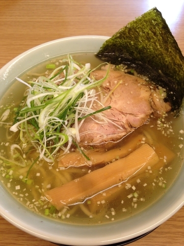 「塩らーめん」@麺屋 つるるの写真