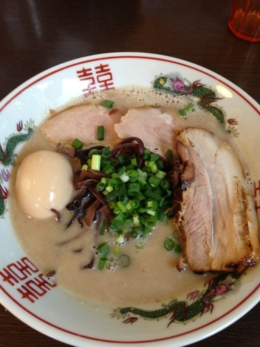「[限定]博多豚骨ラーメン」@つけ麺 弥七の写真