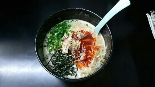 「辛豚骨850円」@本格博多豚骨ラーメン豚野郎の写真