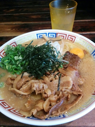 「全部入り中華そば」@うだつ食堂の写真