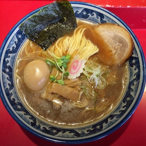 「醤油らーめん（ランチサービス味玉） ￥７２０」@らーめん・つけめん こてんぱんの写真