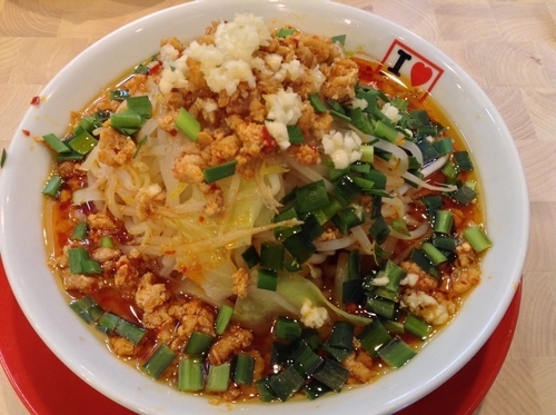 「台湾ラーメン ニンニク背脂麺辛さ普通 ¥720」@まるぎん道場の写真