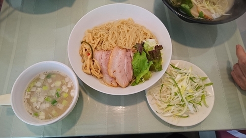「KOSHINBOUのつけ麺（￥850）+ねぎ増し（￥250）」@胡心房の写真