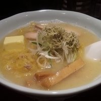 塩ラーメン+バター、大盛り