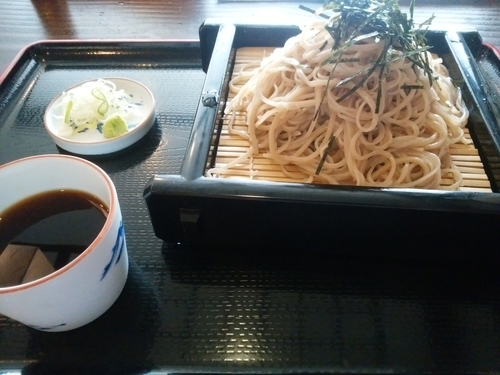 「ざるそば＋ビール」@榑木野 駅舎店の写真