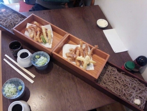 「なっがい板そば2800円」@肉そば 舞鶴の写真