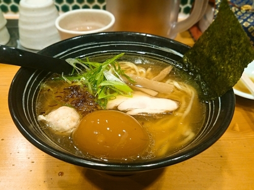 「鮮魚出汁麺+濃厚鶏出汁麺+半熟味付玉子+マグロ飯。」@鮮魚鶏出汁麺 沢むらの写真