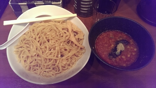 「濃厚辛煮干つけ麺、大盛、激辛、ミニチャーシュー丼」@青山煮干しラーメン ハレルヤの写真