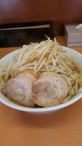 「ラーメン＋豚1枚」@ラーメン ○菅の写真