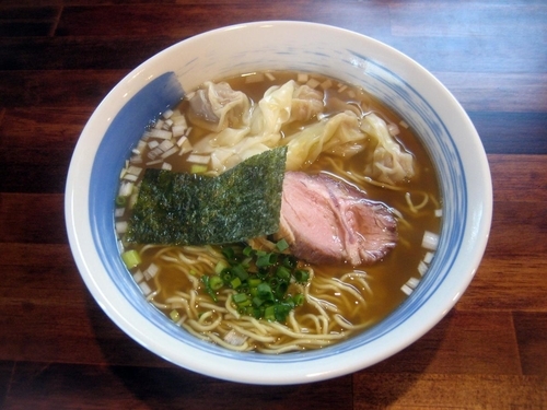 「ワンタンメン900円」@麺屋 悠の写真