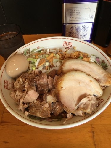 「しおそば＋特製」@ファットンの写真