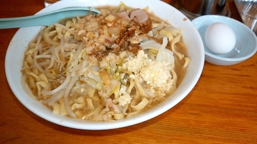 「ラーメン800円 生卵50円」@ラーメン もみじ屋の写真