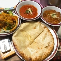 2種類のカレーセット＋チーズナン変更