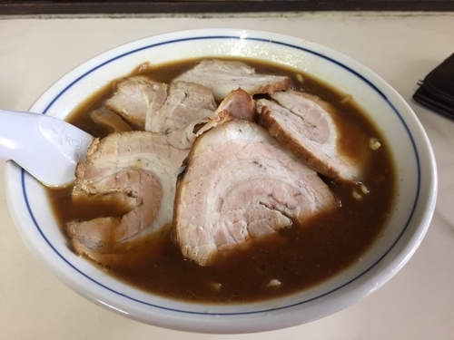 「チャーシュー麺大盛り 麺かため」@ラーメン 山容の写真