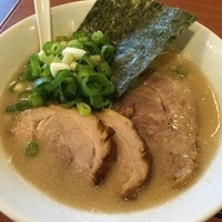 半ちゃーしゅー麺(ネギトッピング)