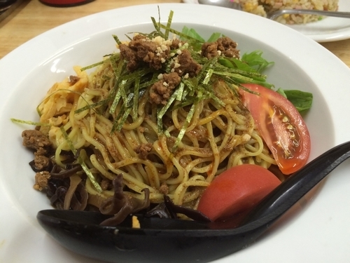 「冷し担々麺 半チャーハン850円」@南国食堂の写真