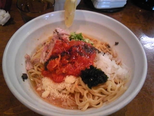 「（限定）冷しえびまぜ　８５０円」@はりけんラーメンの写真