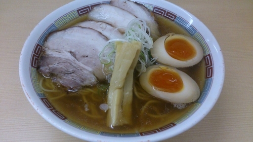 「特製煮干しラーメン」@煮干鰮らーめん 圓の写真