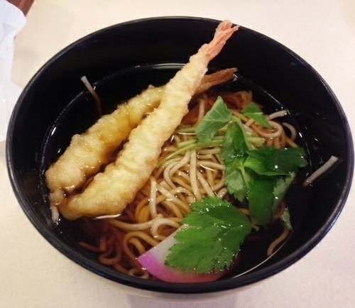 「海老の天ぷらそば」@はま寿司 山形馬見ヶ崎店の写真