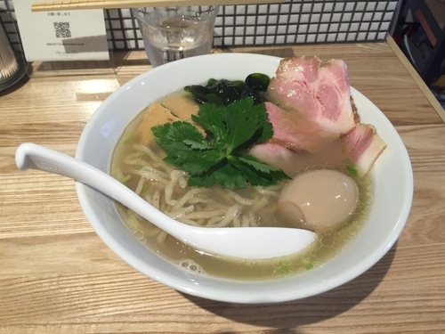 「味玉貝塩ラーメン＋貝油和えそば」@らーめん 改の写真