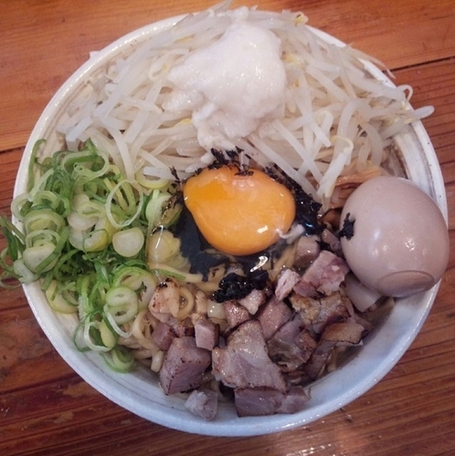 「まぜそば800円味玉無料券使用」@中華蕎麦 春馬の写真