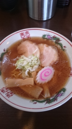 「館林らーめん (佐野ラーメン風) 並 700円」@つけ麺 弥七の写真
