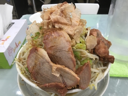 「ラーメン750円、豚2枚100円」@ラーメン 富次郎 堀町店の写真