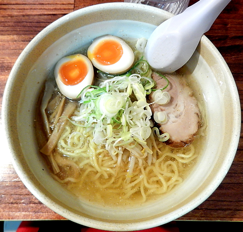 「塩＋味玉（820円）」@らーめん 福籠の写真