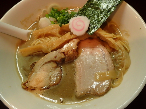 「濃厚にぼしそば＋和え玉 1玉」@おおぜき中華そば店の写真