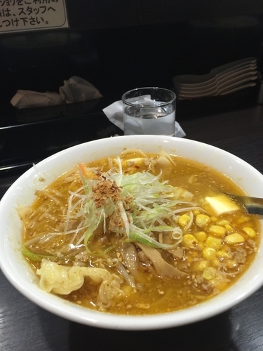 「味噌ラーメン＋バター」@けやき すすきの本店の写真