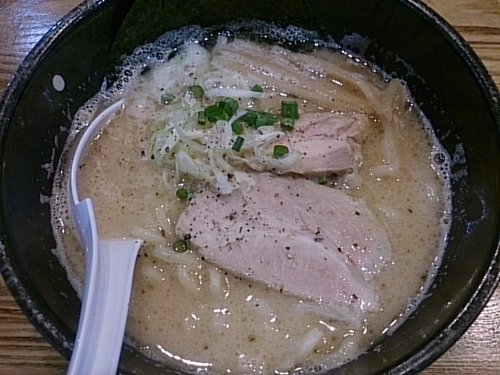 「鶏白湯 自家製麺」@めんごころ なつの写真