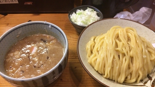 「濃厚つけ麺+ネギトッピング」@銀座 朧月の写真