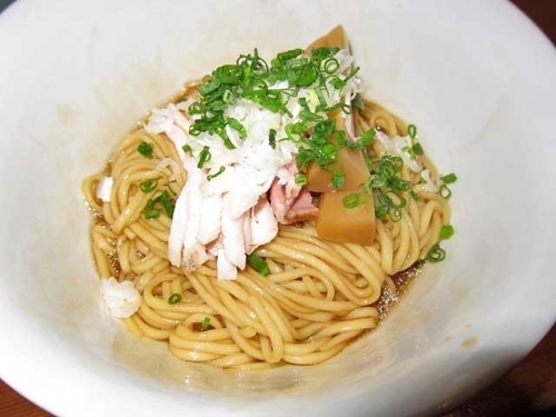 「鶏油そば　600円」@ラーメン屋 トイ・ボックスの写真