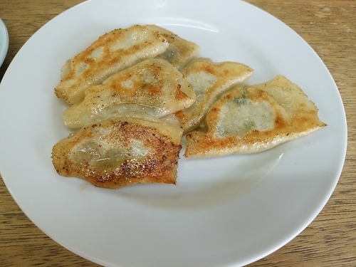 「餃子200円」@ふじ久の写真