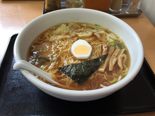「わんたん麺」@らーめん どんぐりの写真