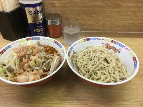 「【夏季限定】豚入つけ麺＋うずら」@ラーメン二郎 栃木街道店の写真