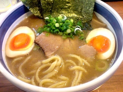 「濃厚和風特製中華そば(900円)」@浜屋 五反田店の写真